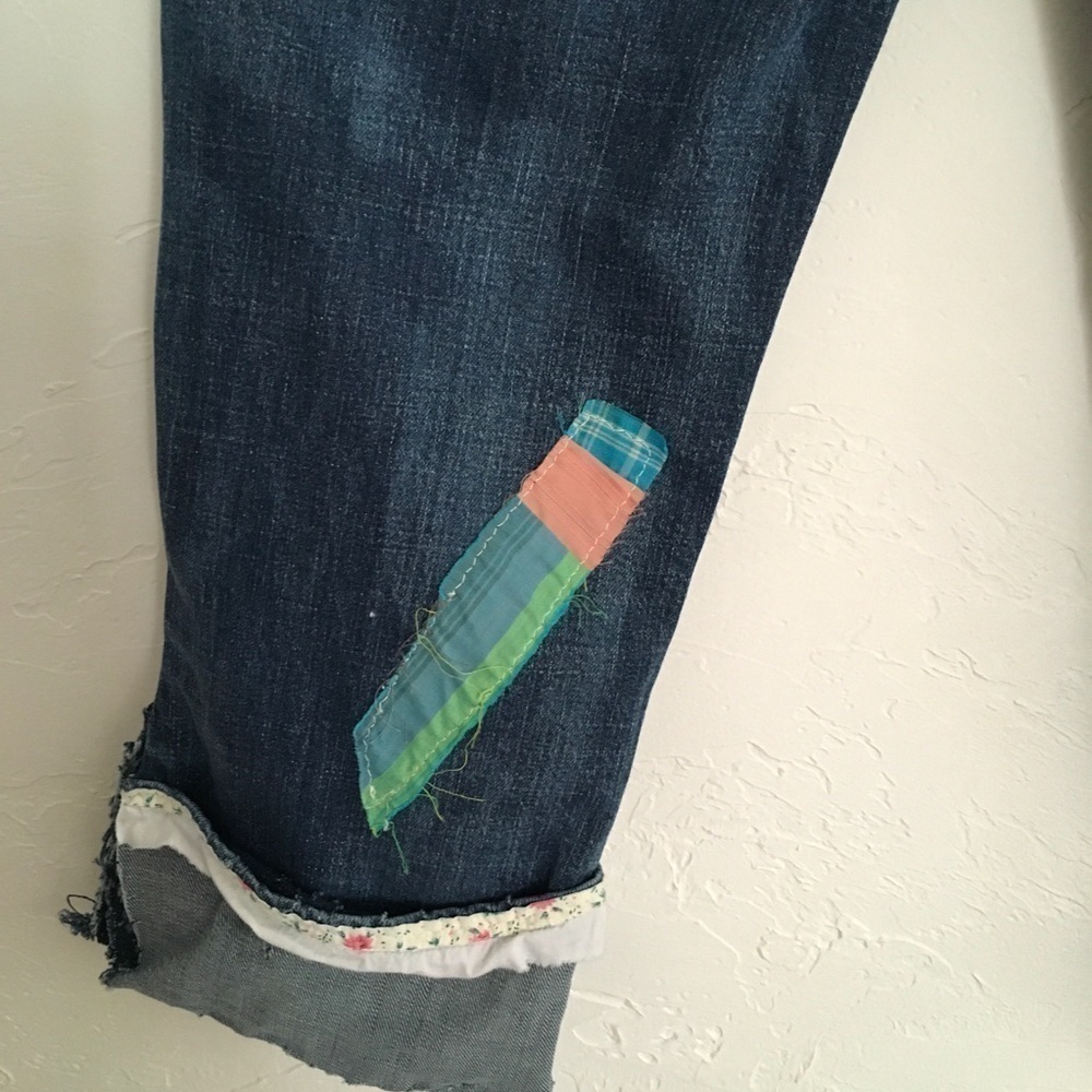 Denim Capri Cuffed Pants Size 10 - Picture 13 of 16